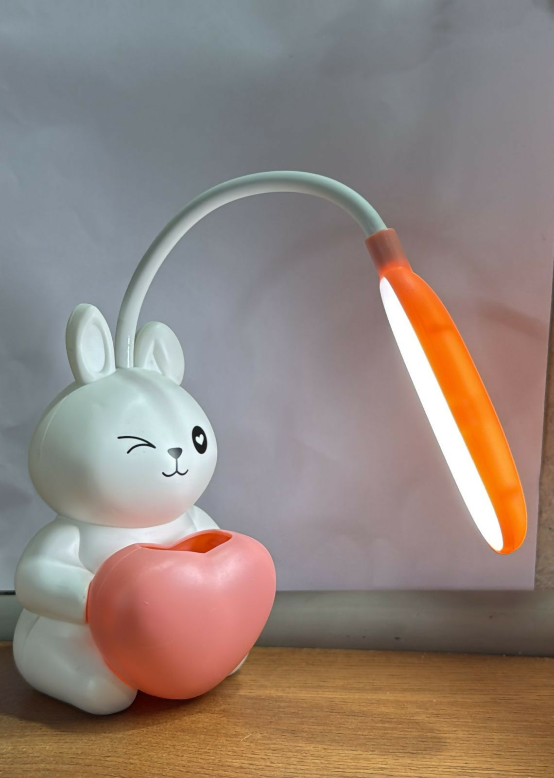 White Bunny LED Desk Lamp with Heart Pen Holder – USB Rechargeable Flexible Gooseneck Eye Protection Study Light for Kids, Cute Night Lamp for Bedroom, Study Table & Gifts