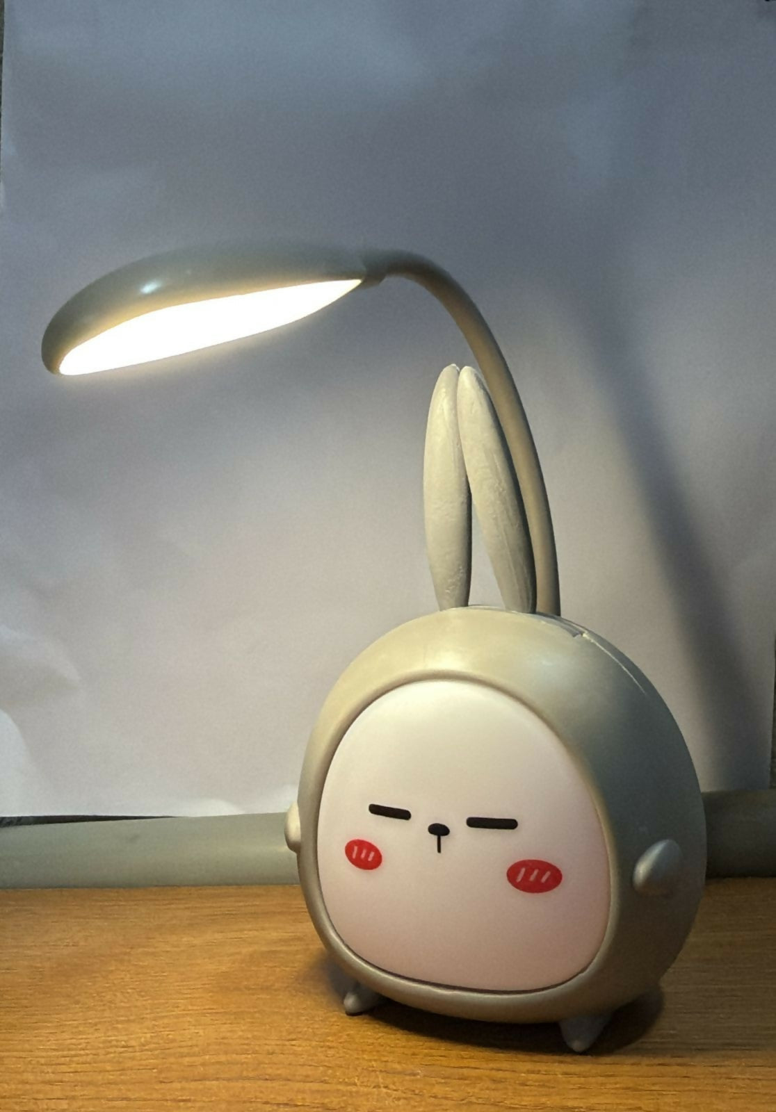 Cute Bunny Shaped LED Desk Lamp with Adjustable Neck – Adorable Cartoon Night Light for Kids, Study, and Home Décor – Soft Warm Light, USB Rechargeable, Eye Protection