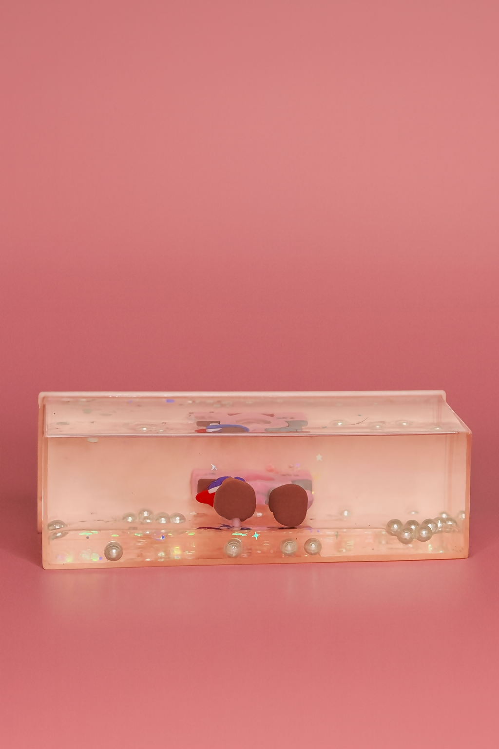 paper weight Romantic Couple Figurine Love Showpiece with Heart Base – Decorative Water-Filled Display Case with Floating Pearls and Glitter – Cute Anniversary, Valentine, or Wedding Gift for Boyfriend, Girlfriend, or Spouse